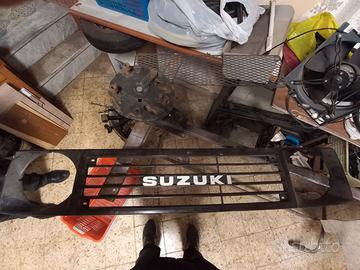 mascherina e porta ruota scorta suzuki samurai sj