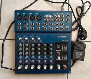 Mixer Yamaha mg10/2