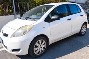 Toyota Yaris 1.0 - 5 porte - 2011 unica propr. 