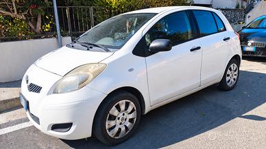 Toyota Yaris 1.0 - 5 porte - 2011 unica propr. 