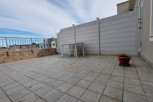 Baia trilocale con terrazzo