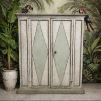 Credenza, dispensa antica