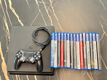 Play Station 4 Slim 1 TB di memoria