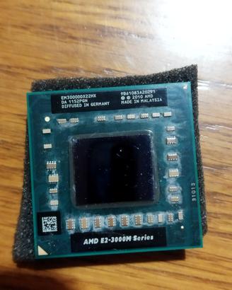AMD APU E2-3000M con Radeon HD 6830G
