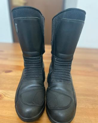 Scarponcini invernali da moto