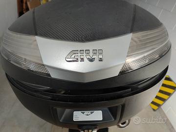bauletto GIVI 40 L tech 