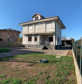 Villa bifamiliare
