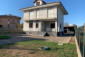 Villa bifamiliare