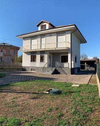 Villa bifamiliare