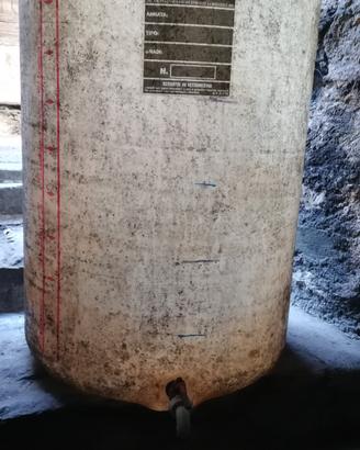 Botti in vetroresina 3 hl, 4 hl, 10 hl con oblò