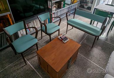 salottino divano e 2 poltrone anni 40 restaurato 