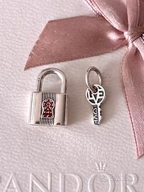 Set di 2 charm pandora lucchetto e chiave