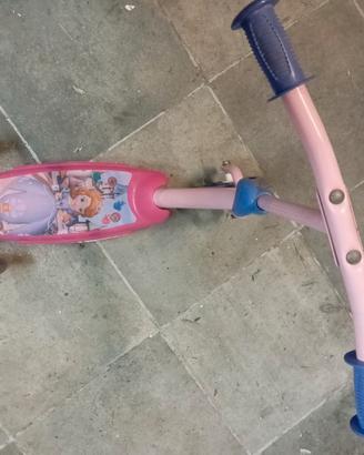 monopattino Disney bambina