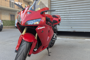 Honda cbr 600 rr