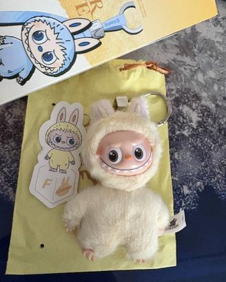 Labubu pin for love F