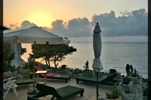 Casa con discesa a mare