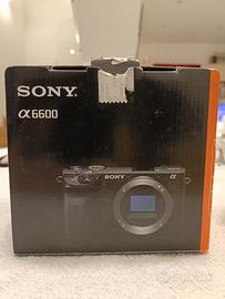 Macchina fotografica SONY a6600