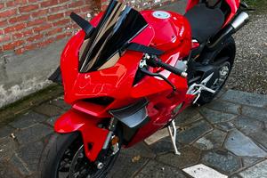 Panigale V4