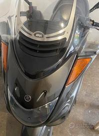 Scooter majesty 250