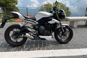 Triumph Street Triple 765 RS
