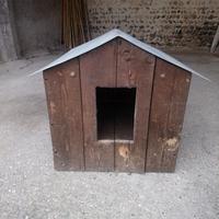 1 cuccia per gatti o cani di piccola taglia.