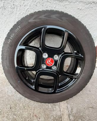 n.4 cerchioni in lega corredati da gomme invernali