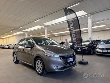 Peugeot 208 PureTech 82 5 porte Allure