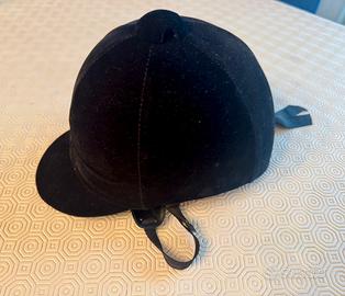 Casco equitazione in velluto nero