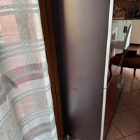 Mobile con ante in vetro bordeaux