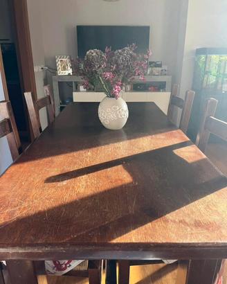 Tavolo in legno