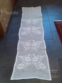 Tende all uncinetto filet finissimo