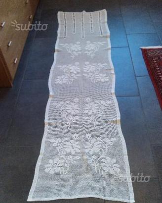 Tende all uncinetto filet finissimo