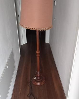 Lampada a piantana