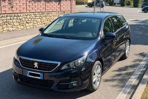 Peugeot 308 1.5 hdi 130cv neopatentati