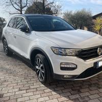 Volkswagen T-Roc  1.5 tsi Advanced dsg