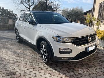 Volkswagen T-Roc  1.5 tsi Advanced dsg