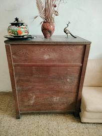  cassone  in legno di castagno massello 