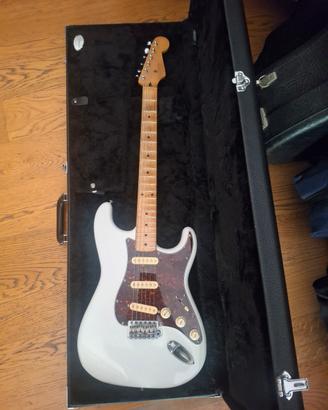 Squier by Fender Stratocaster japan anni 80