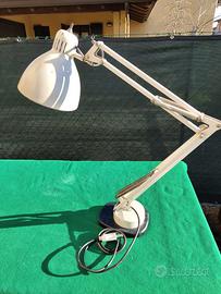 Lampada da tavolo snodabile LUX