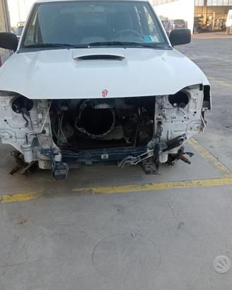 Nissan Navarra 2.5 2001 demolito per ricambi