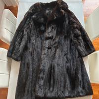 Pelliccia lunga in visone nero, modello anni ‘80