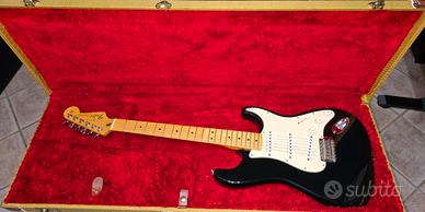 Chitarra Fender Stratocaster SSS 2008 con Custodia