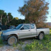 Mitsubishi L200 2.5 TDI X COMMERCIANTI ANNO 2000