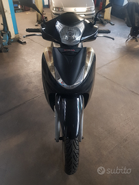 Scooter Honda sh300