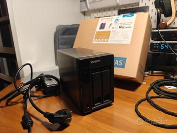 QNAP TS-253A NAS 2-Bay 4GB RAM completo