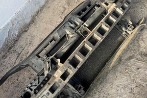 RADIATORE e CALANDRA GOLF 5