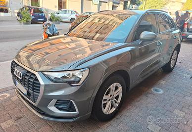 Audi Q3 35 TDI S-TRONIC 