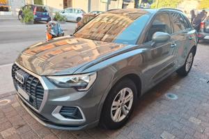 Audi Q3 35 TDI S-TRONIC 