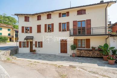 Ampia Casa Indipendente con Terrazzo