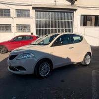 Lancia Ypsilon 1.2 69 CV 5 porte GPL Ecochic Silve